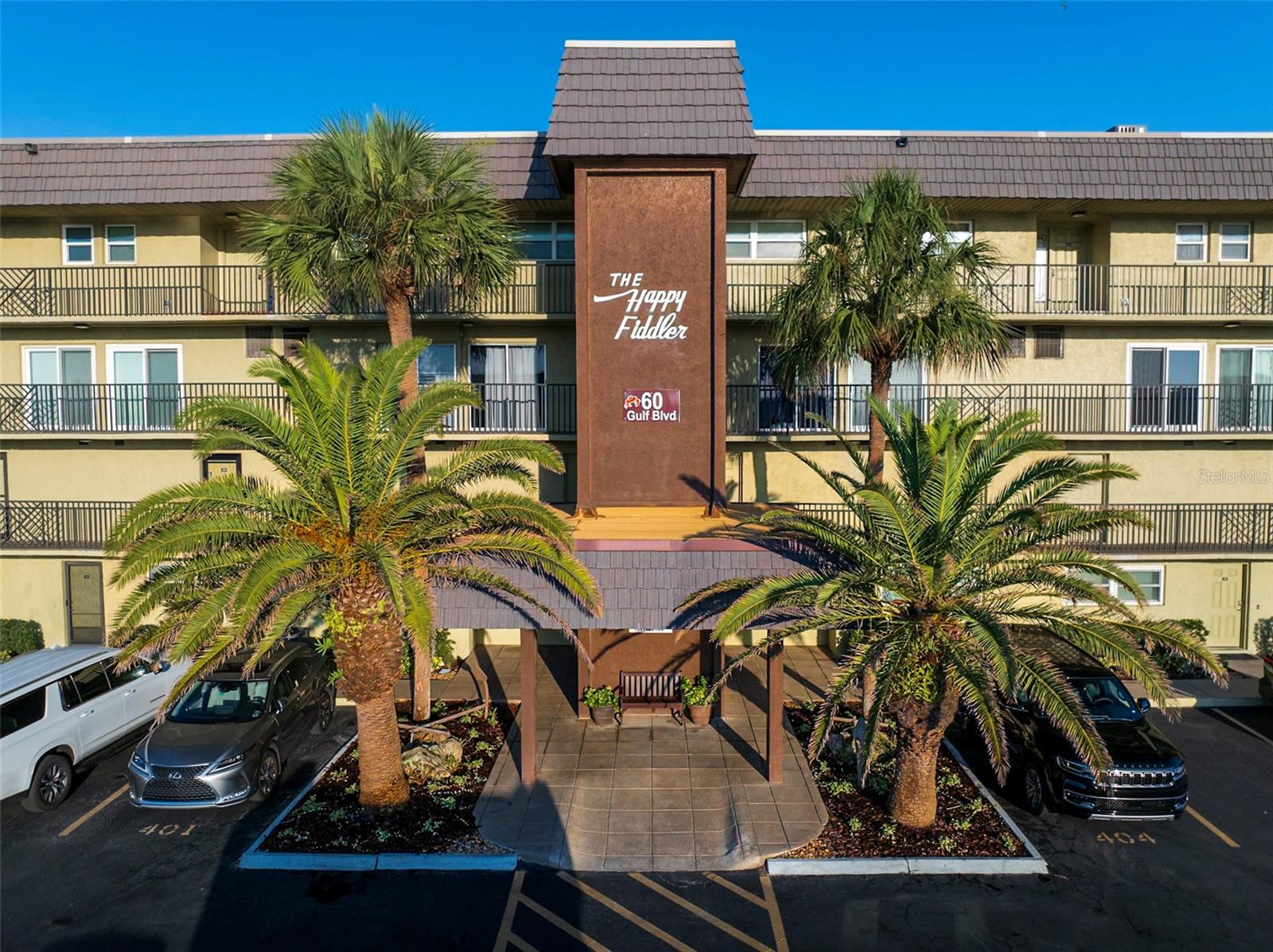 60 GULF BLVD #201, INDIAN ROCKS BEACH, FL