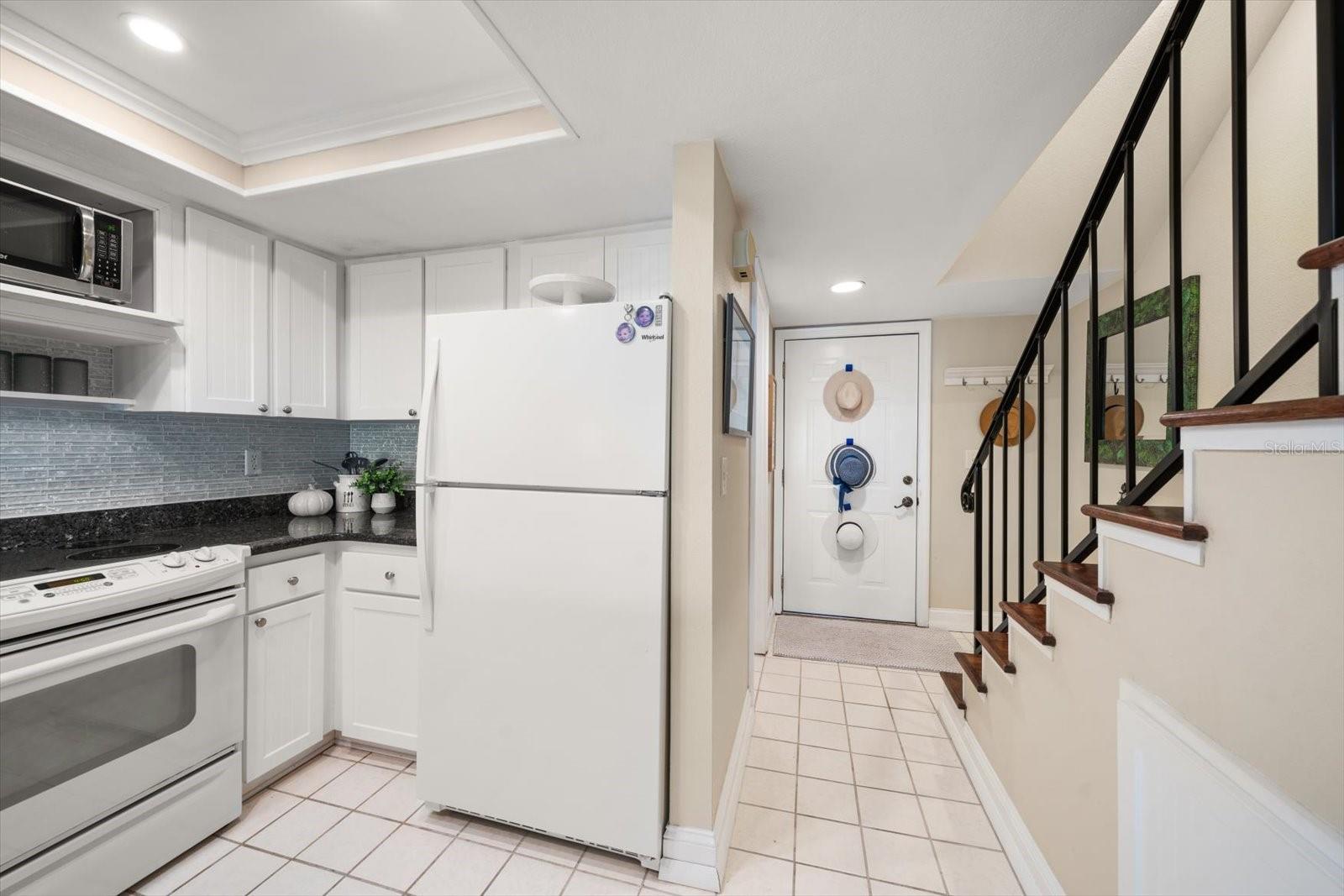 60 GULF BLVD #201, INDIAN ROCKS BEACH, FL — photo 11