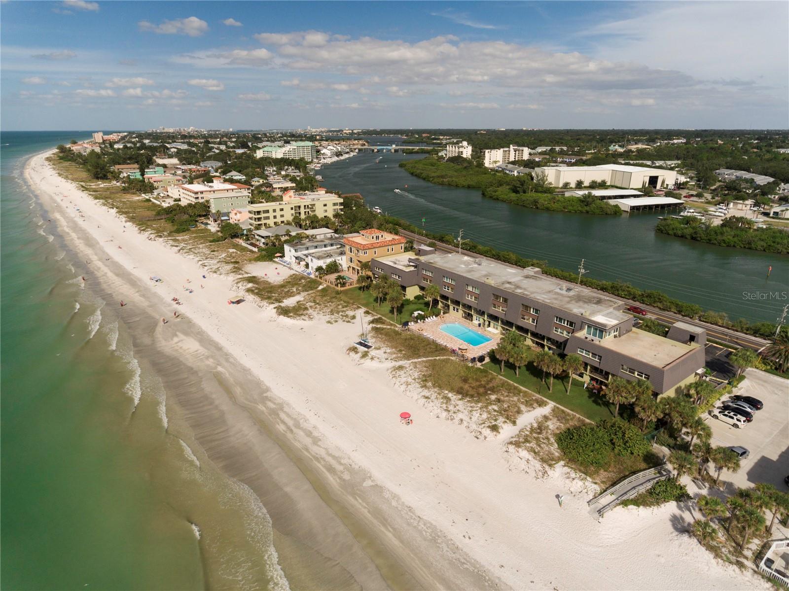 60 GULF BLVD #201, INDIAN ROCKS BEACH, FL — photo 38