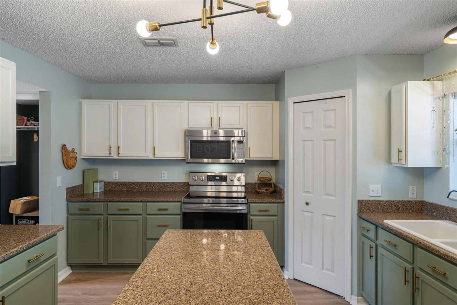 11258 LOMITA WREN RD, WEEKI WACHEE, FL — photo 15