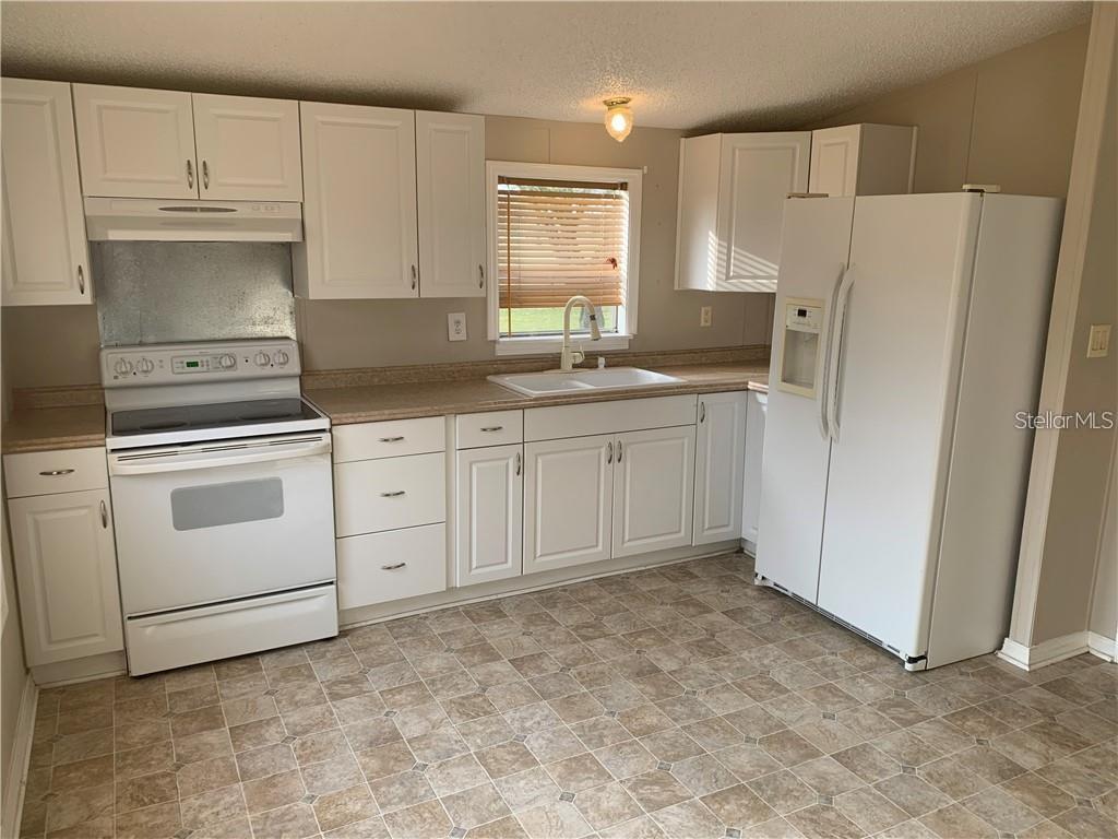 8719 & 8809 LITHIA PINECREST RD, LITHIA, FL — photo 11