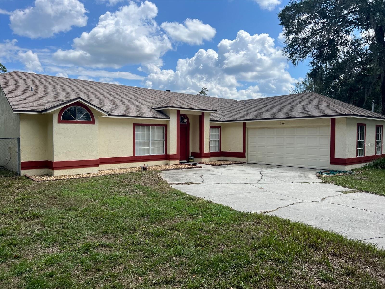 330 BONNIE LN, ORANGE CITY, FL — photo 2