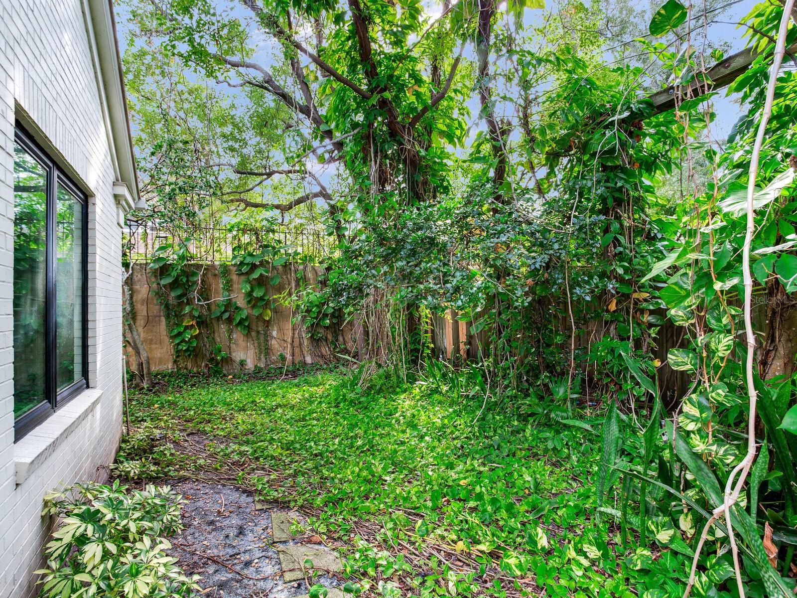3401 S ALMERIA AVE, TAMPA, FL — photo 45