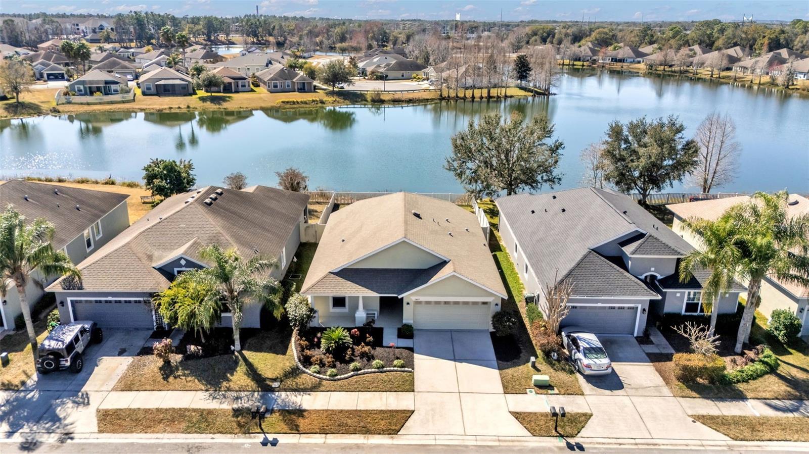 2447 LADOGA DR, LAKELAND, FL — photo 2