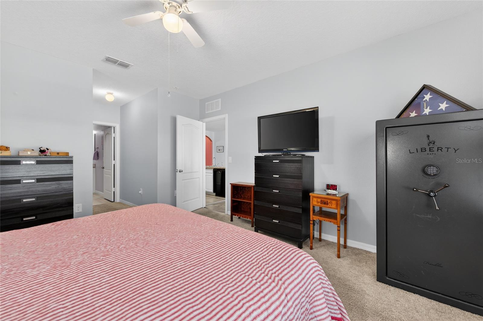 113 FISHERMANS COVE DR, EDGEWATER, FL — photo 14