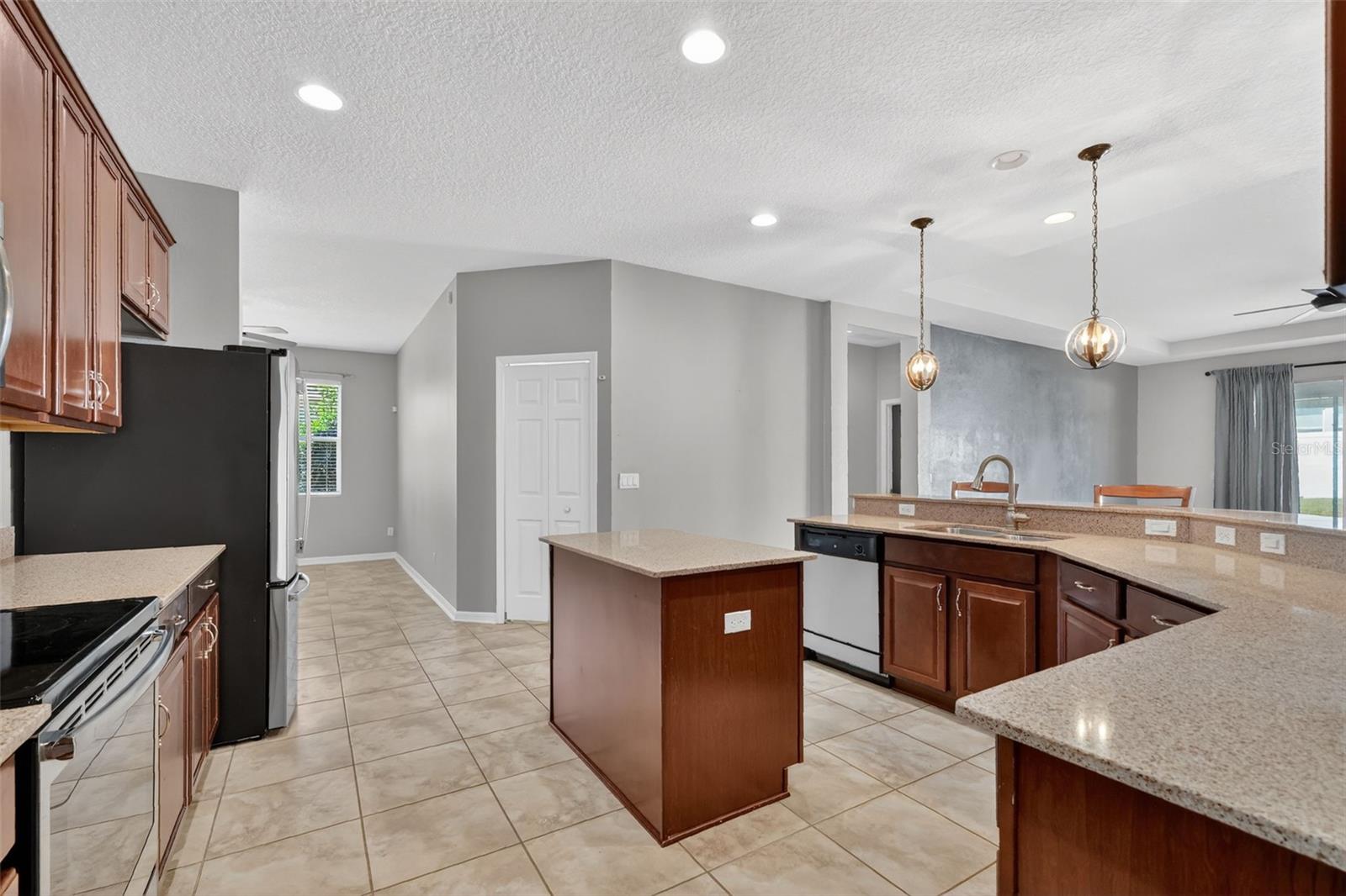 2451 PLUMADORE DR, GRAND ISLAND, FL — photo 26