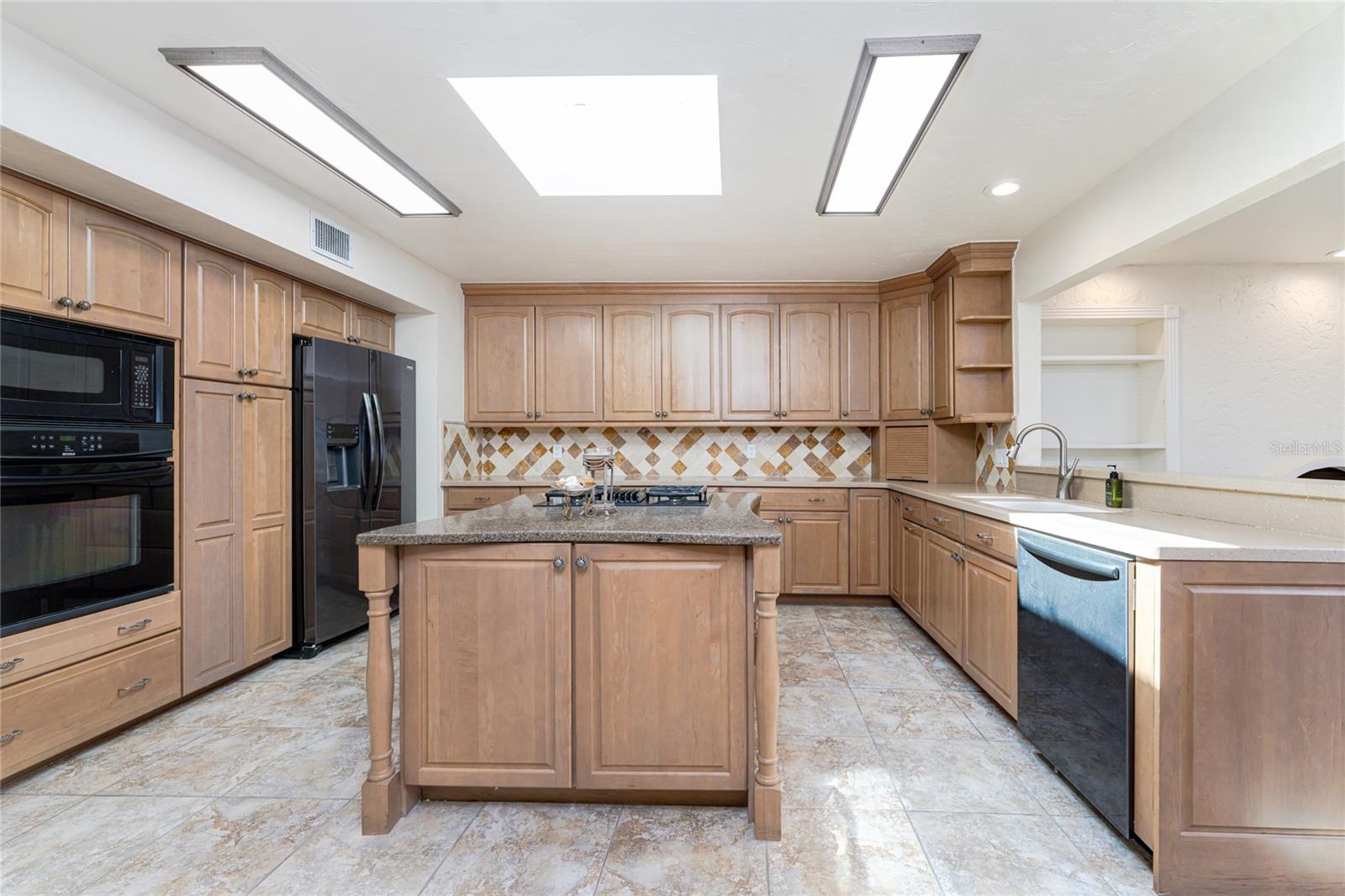 25188 MARION AVE #21, PUNTA GORDA, FL — photo 11