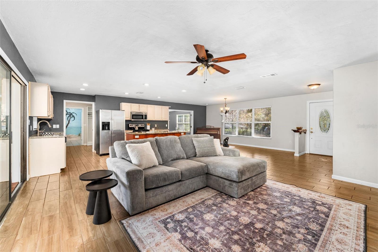 8604 NW 1ST AVE, GAINESVILLE, FL — photo 2