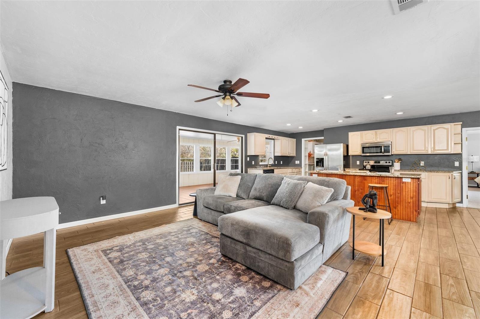 8604 NW 1ST AVE, GAINESVILLE, FL — photo 3