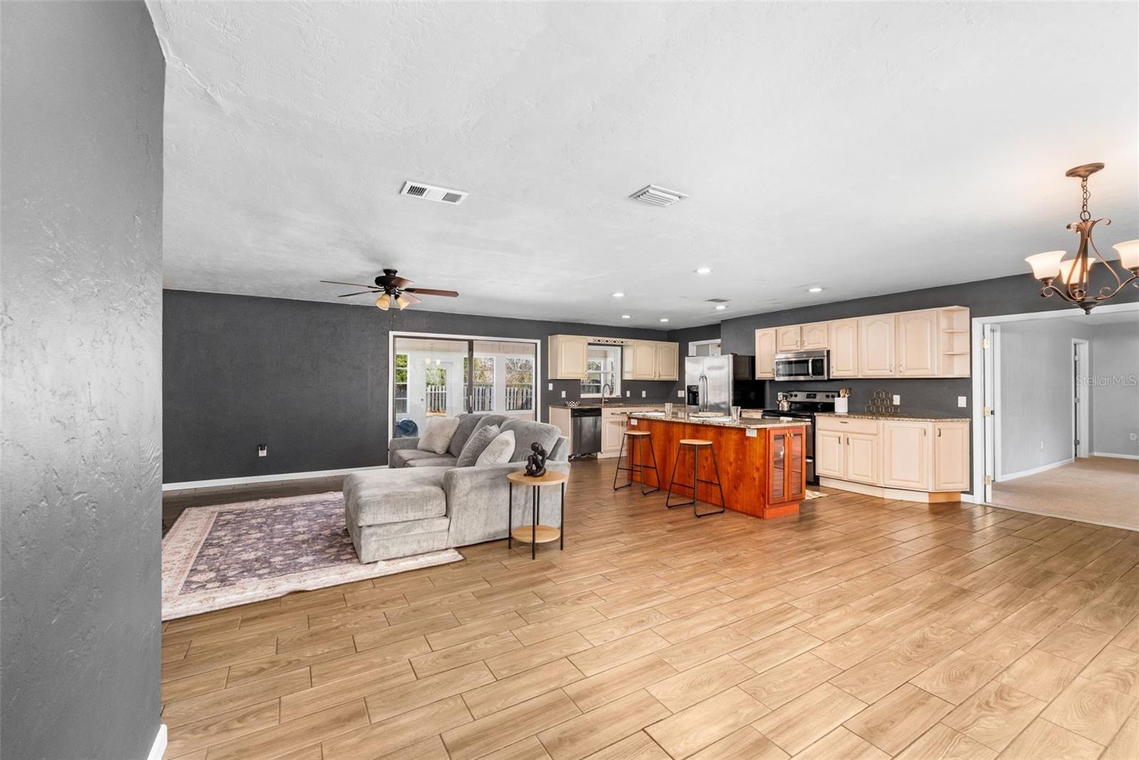 8604 NW 1ST AVE, GAINESVILLE, FL — photo 4
