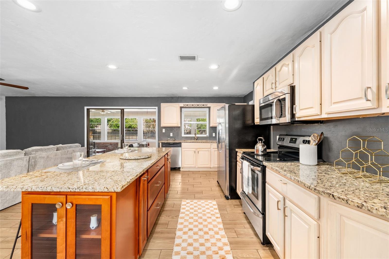 8604 NW 1ST AVE, GAINESVILLE, FL — photo 8