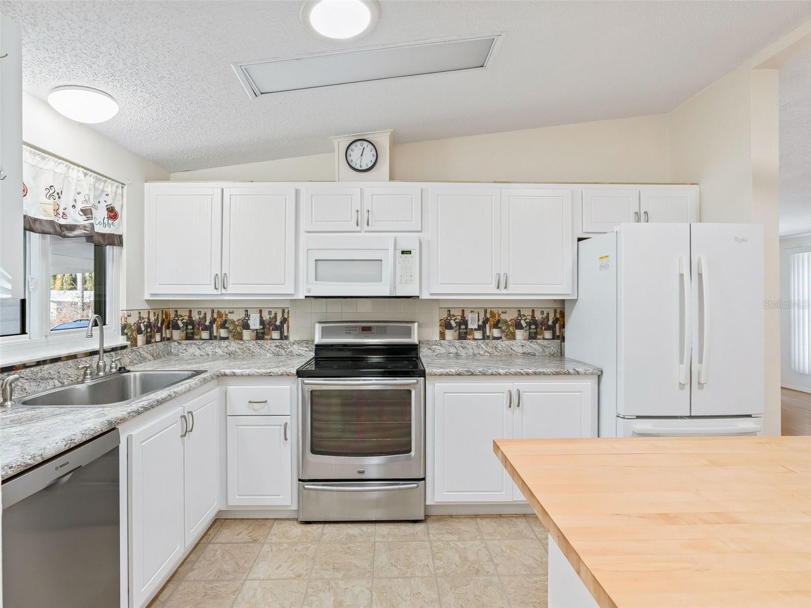 920 SAINT ANDREWS BLVD, THE VILLAGES, FL — photo 16