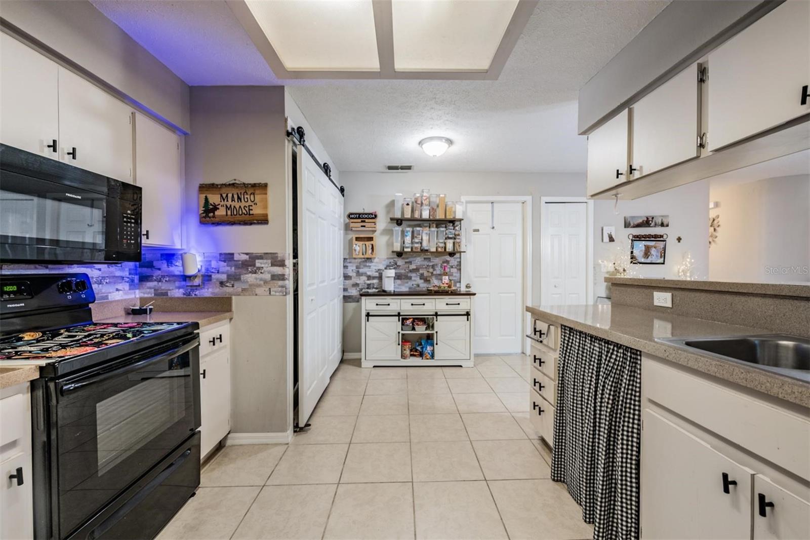 23205 CLUB VILLAS DR #30, LAND O LAKES, FL — photo 16