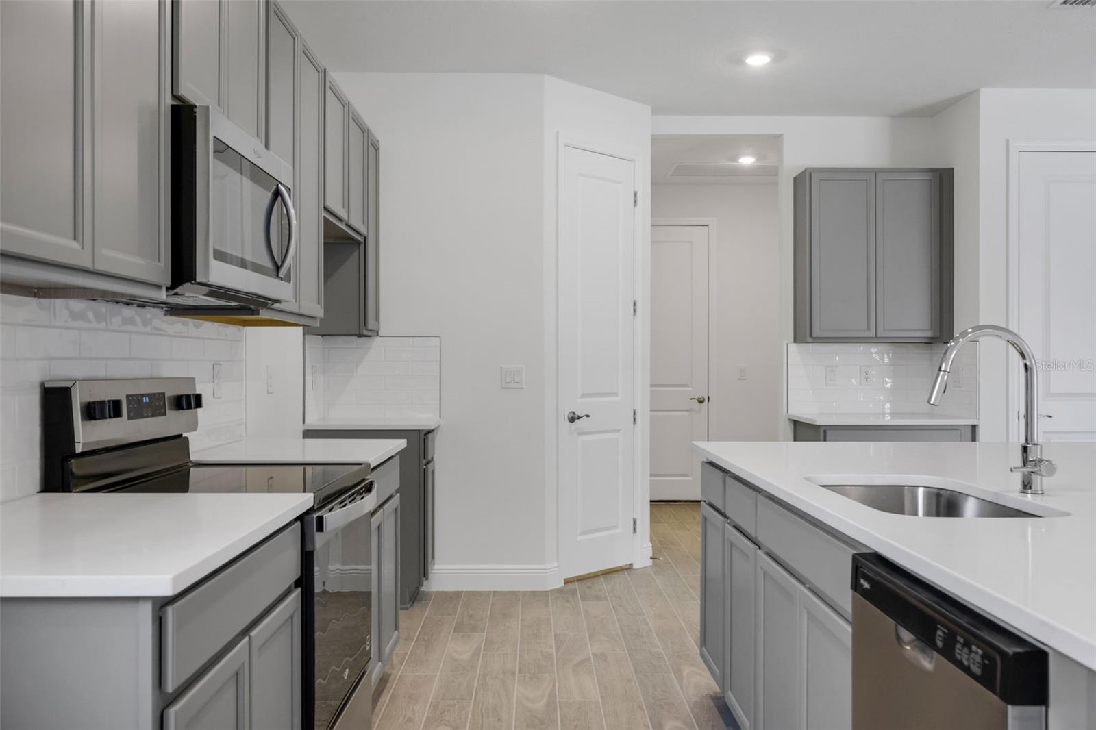 17374 CRISP APPLE LN, LAND O LAKES, FL — photo 24