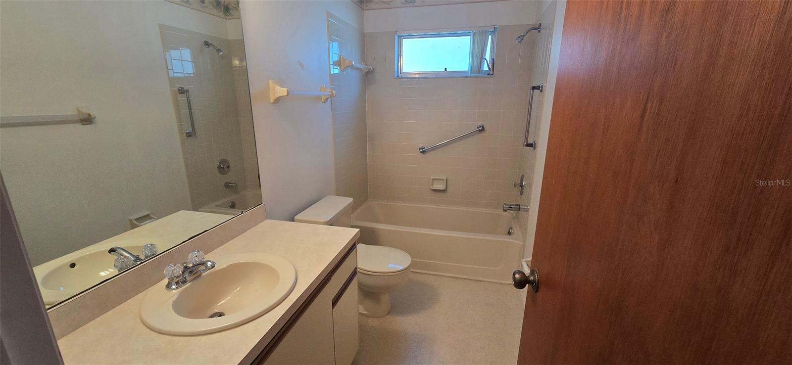 665 FOXWOOD BLVD, ENGLEWOOD, FL — photo 17