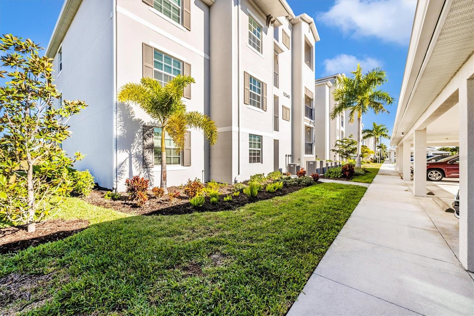 12240 WELLEN GOLF ST #204, VENICE, FL