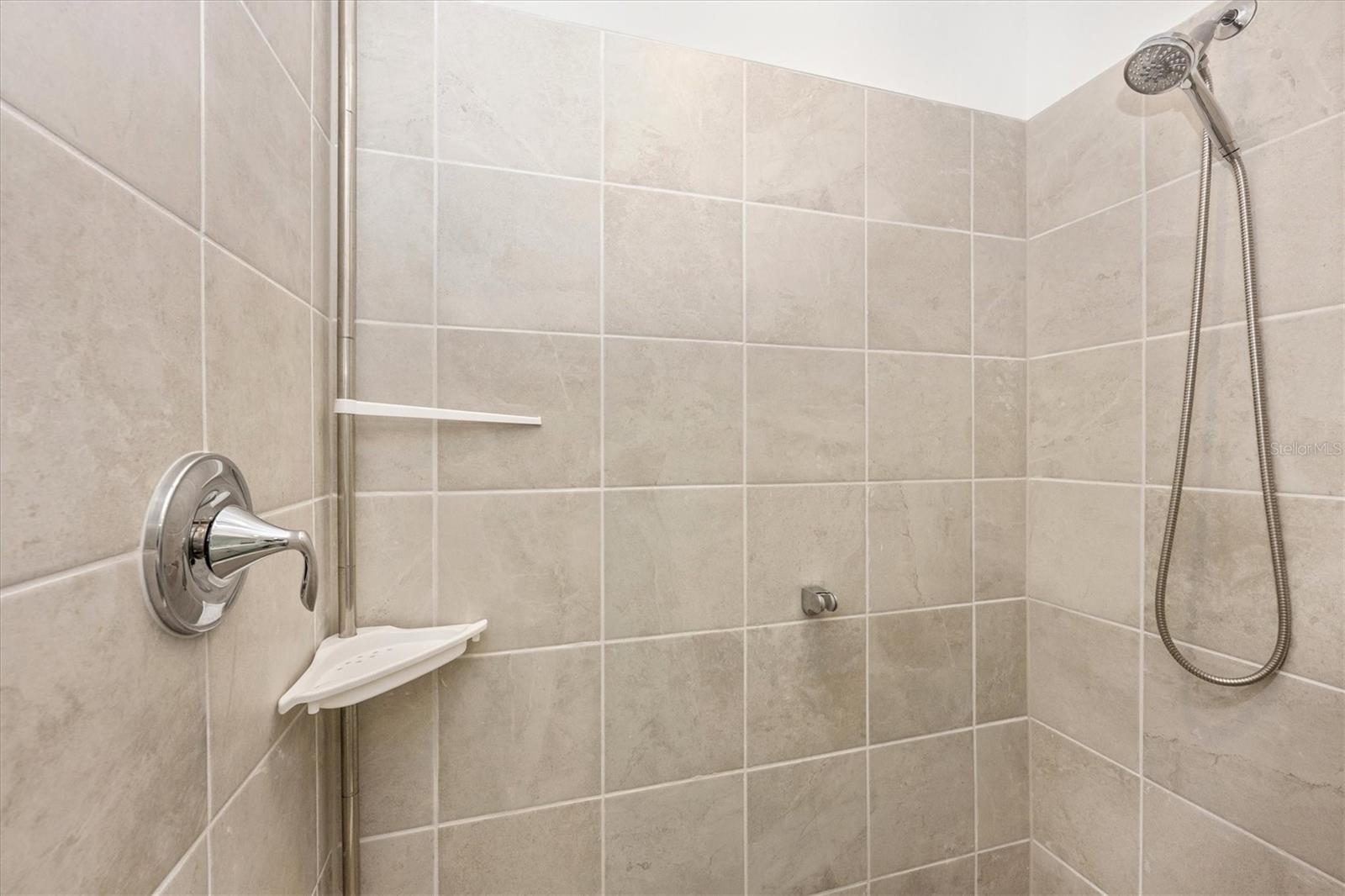 12240 WELLEN GOLF ST #204, VENICE, FL — photo 32