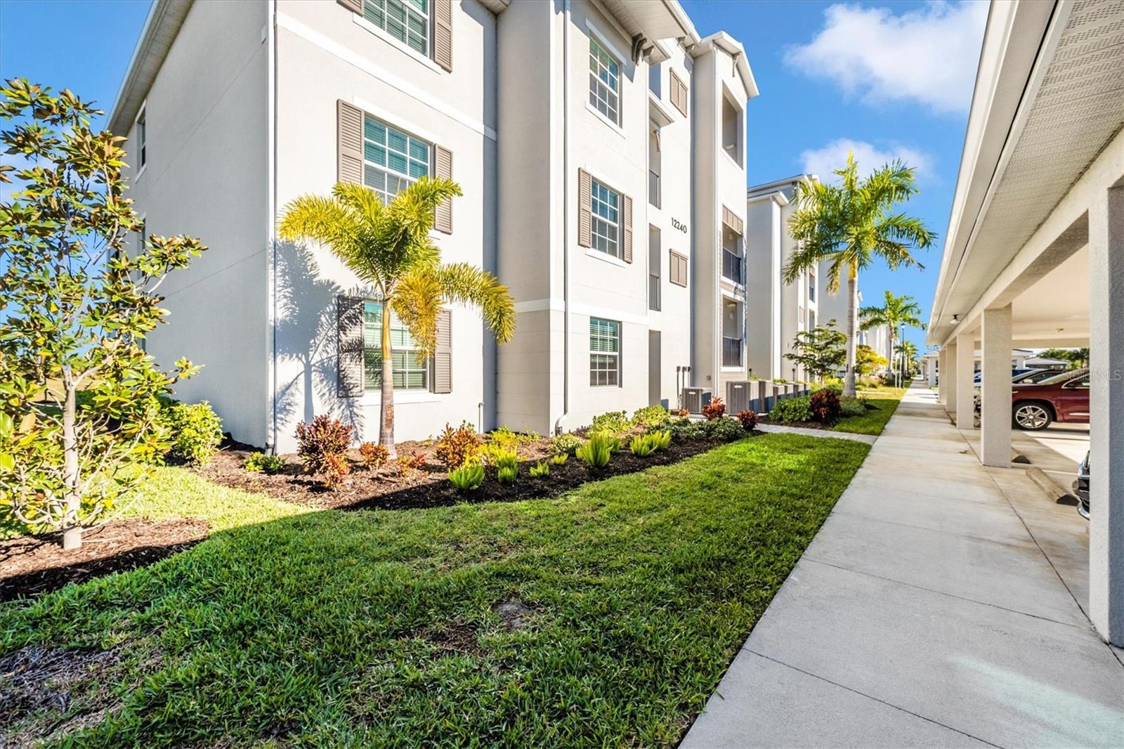 12240 WELLEN GOLF ST #207, VENICE, FL