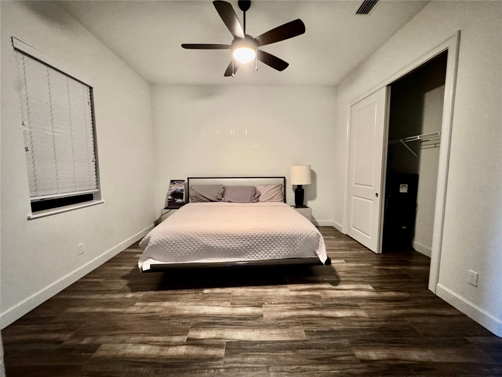 8533 S LAKE CIR, FORT MYERS, FL — photo 38