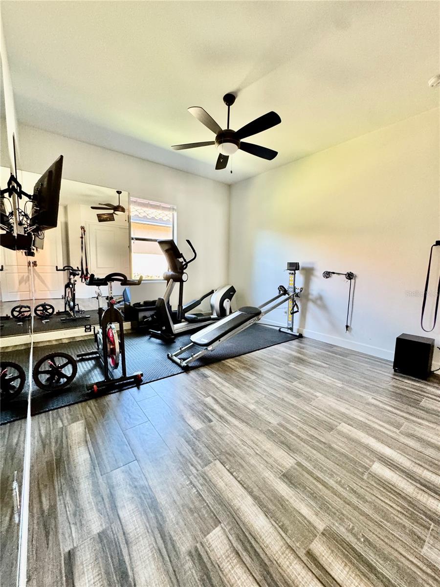 8533 S LAKE CIR, FORT MYERS, FL — photo 43
