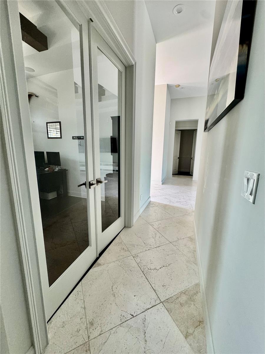 8533 S LAKE CIR, FORT MYERS, FL — photo 55