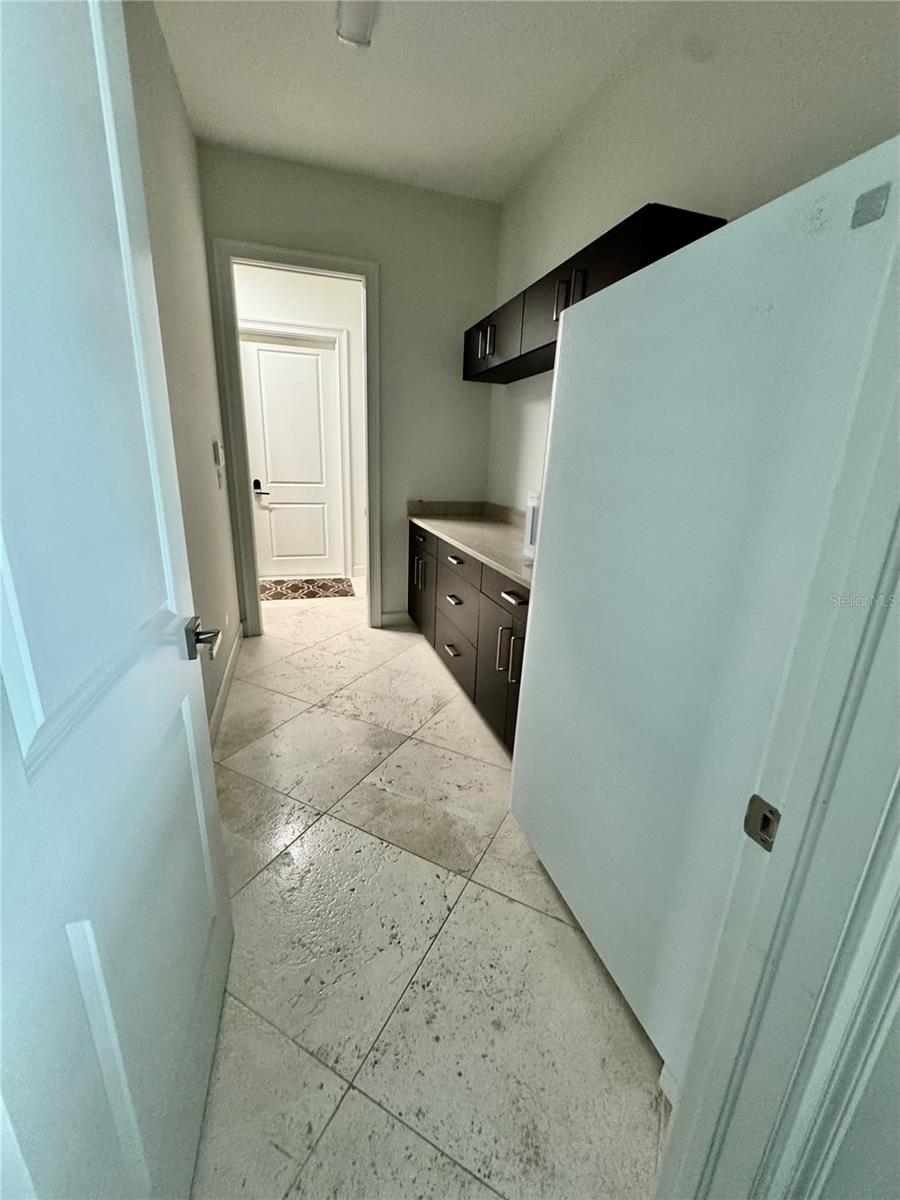 8533 S LAKE CIR, FORT MYERS, FL — photo 56