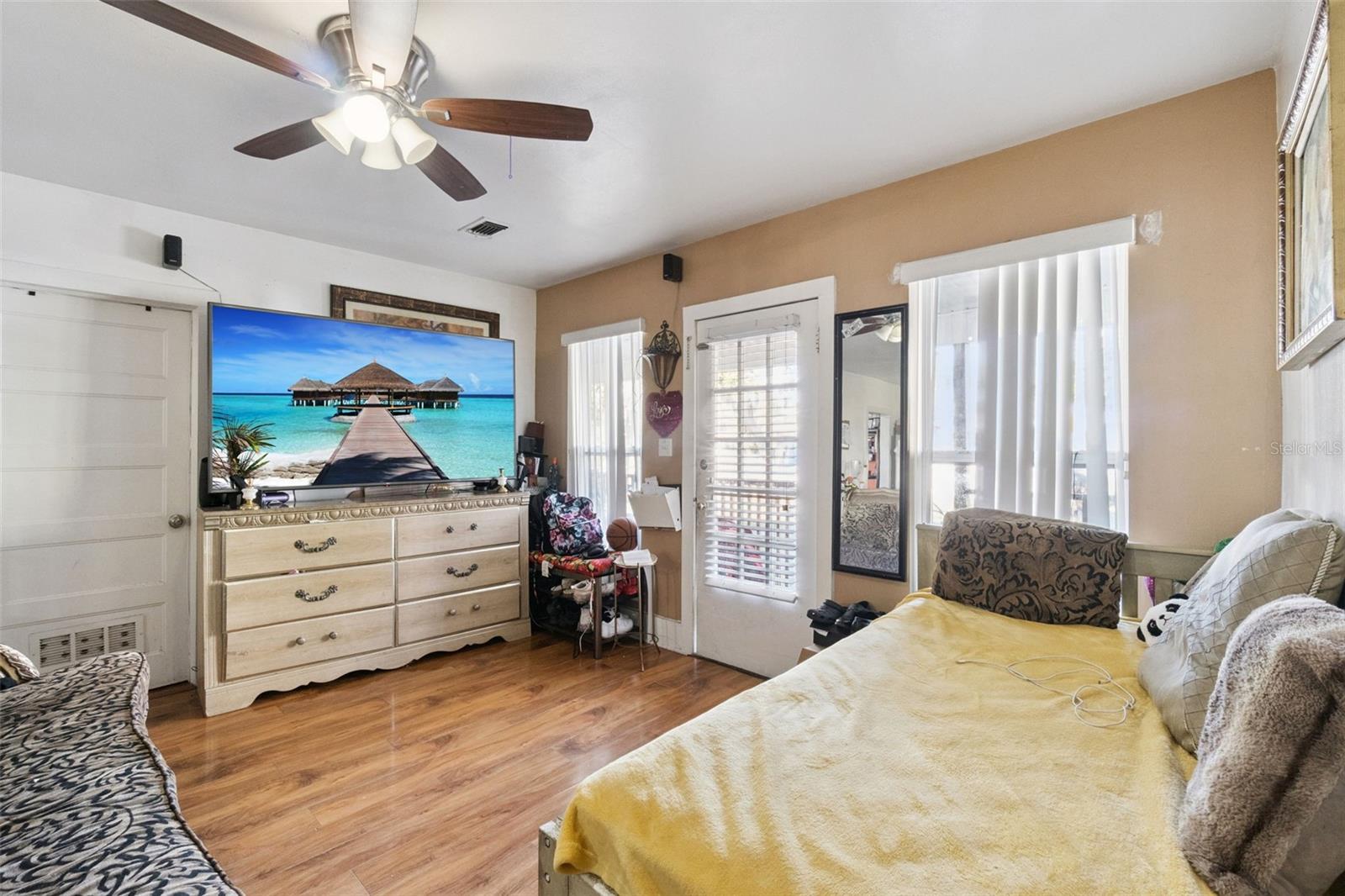 310 E MAGNOLIA ST, KISSIMMEE, FL — photo 2