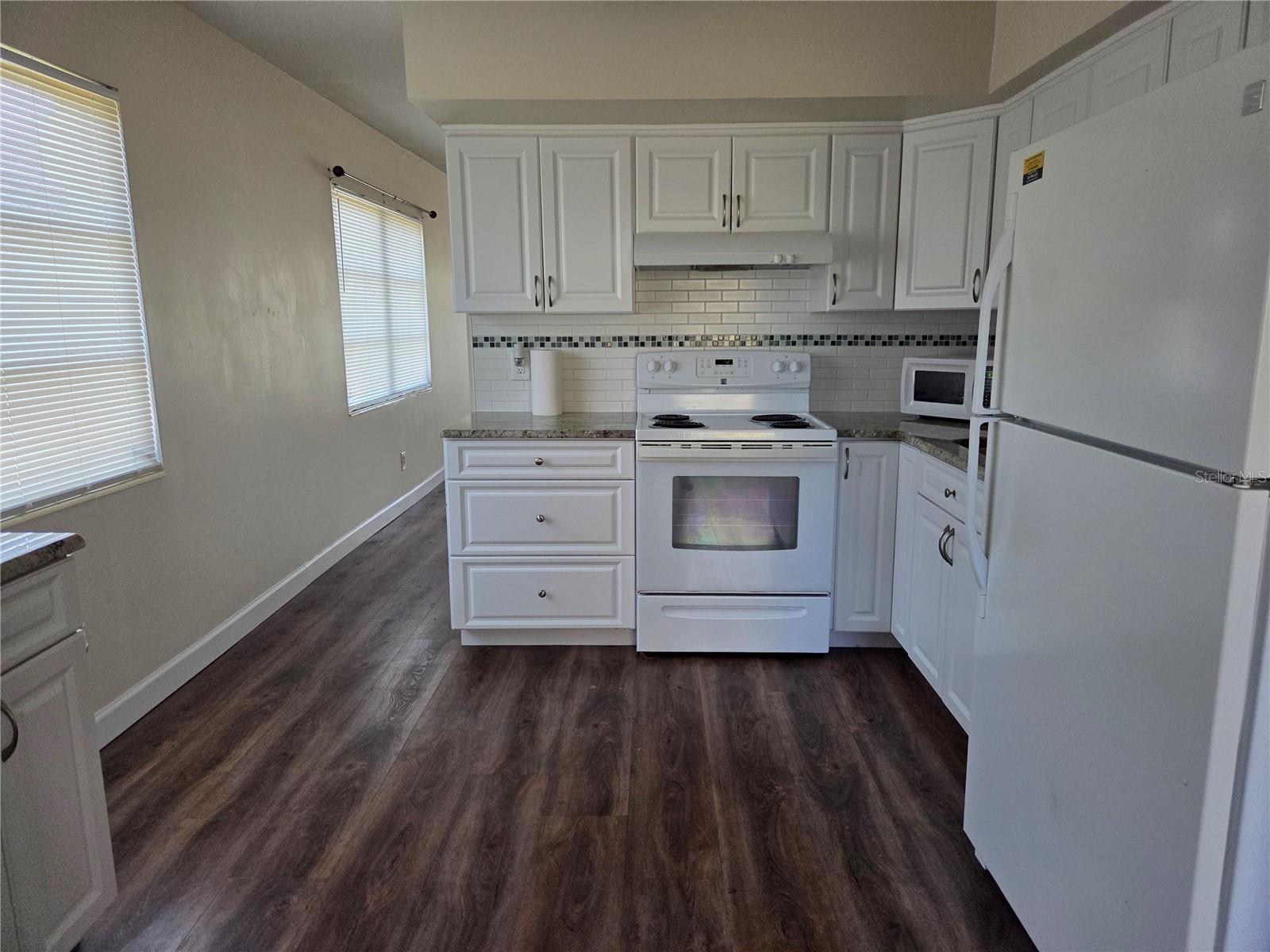2448 COLUMBIA DR #72, CLEARWATER, FL — photo 11