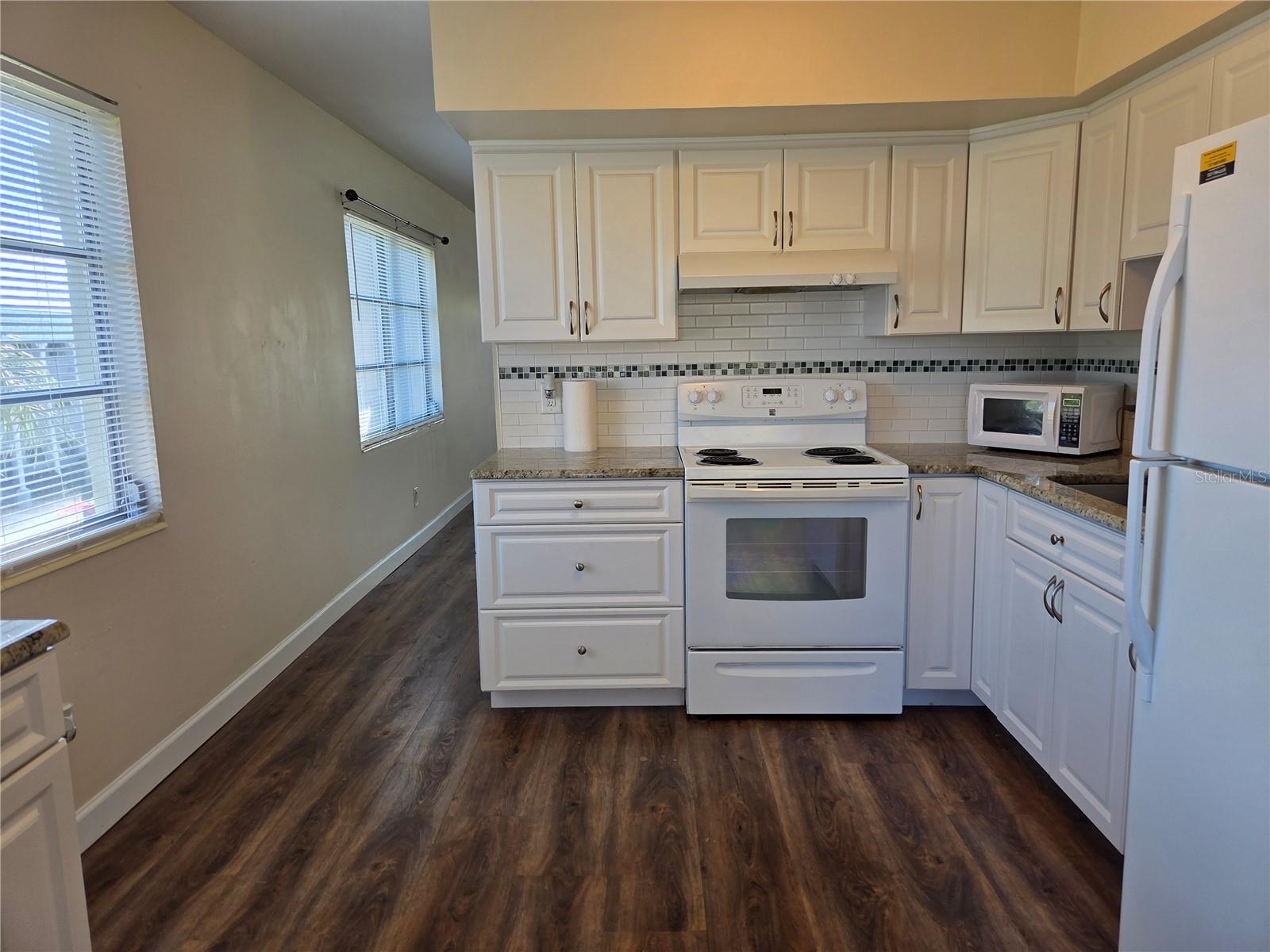 2448 COLUMBIA DR #72, CLEARWATER, FL — photo 13