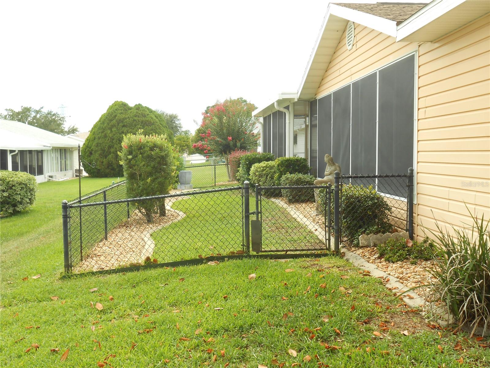 9826 SE 178TH LN, SUMMERFIELD, FL — photo 35