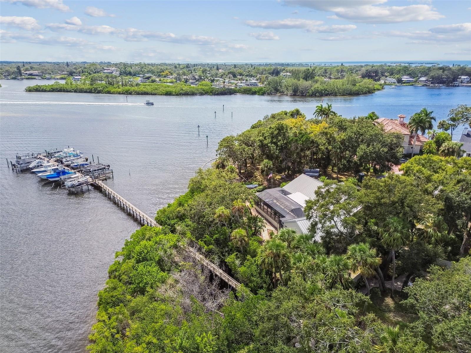 1705 MEYERS COVE DR, TARPON SPRINGS, FL — photo 3