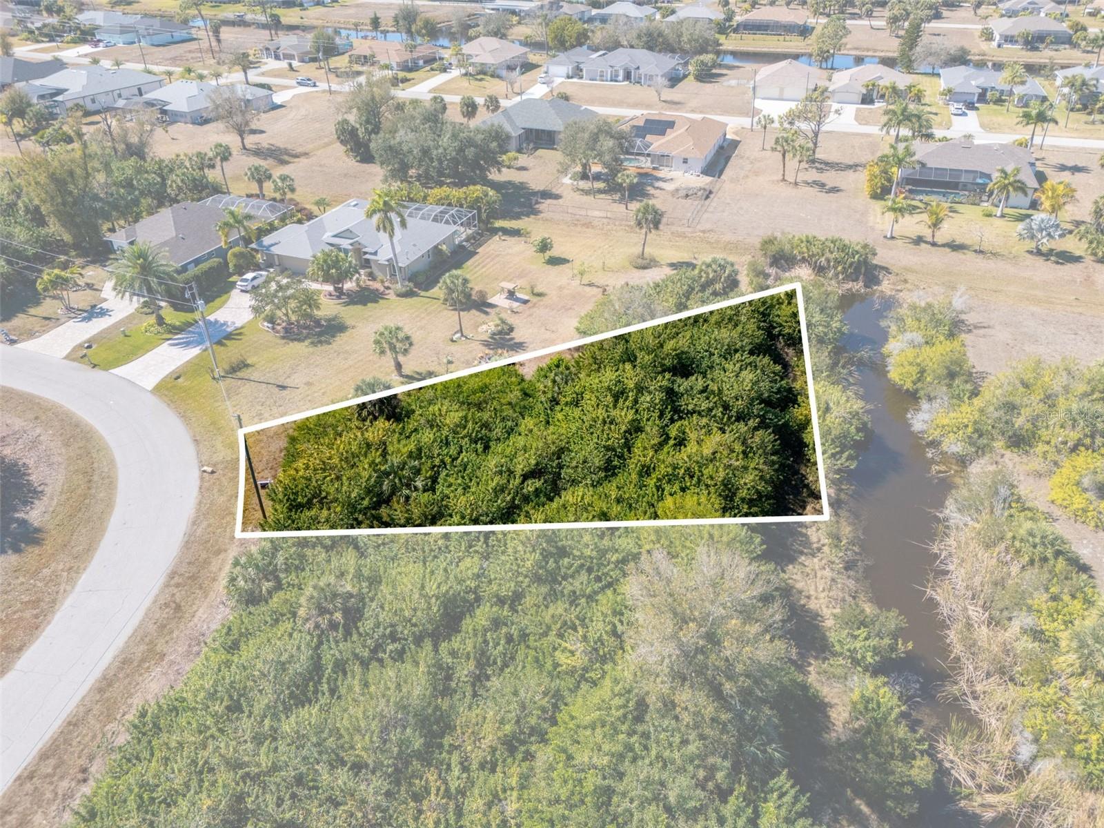 132 CREVALLE RD, ROTONDA WEST, FL — photo 5