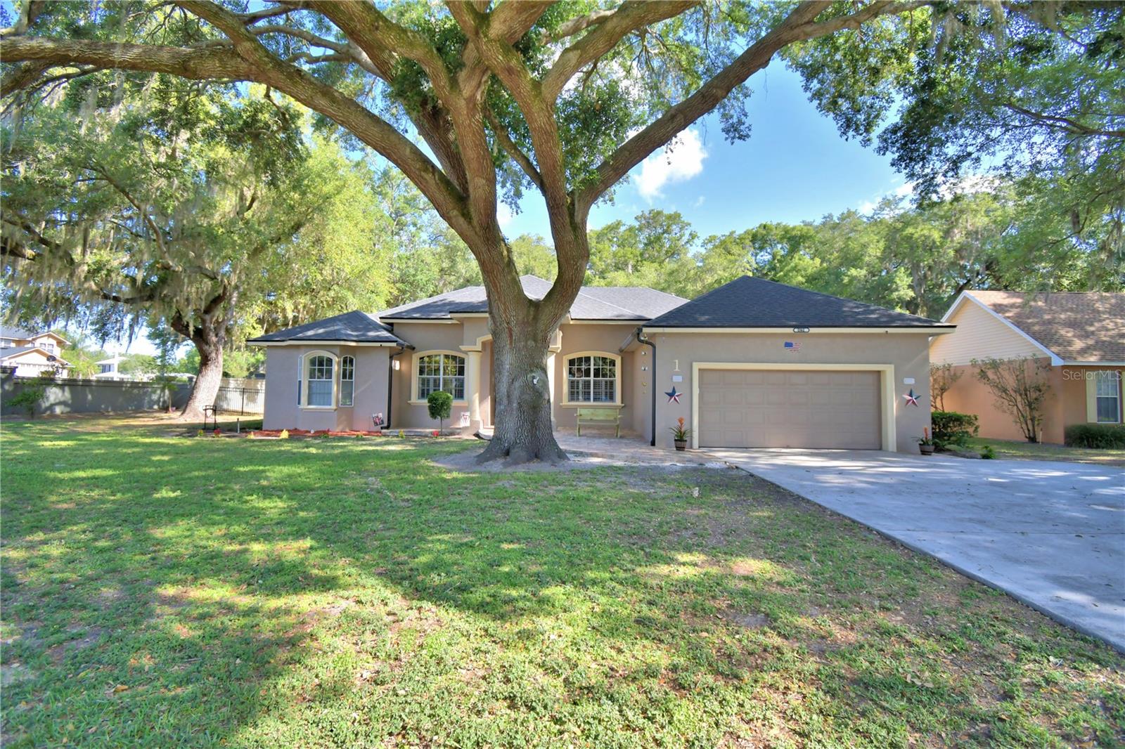1 LAKE ELOISE LN, WINTER HAVEN, FL