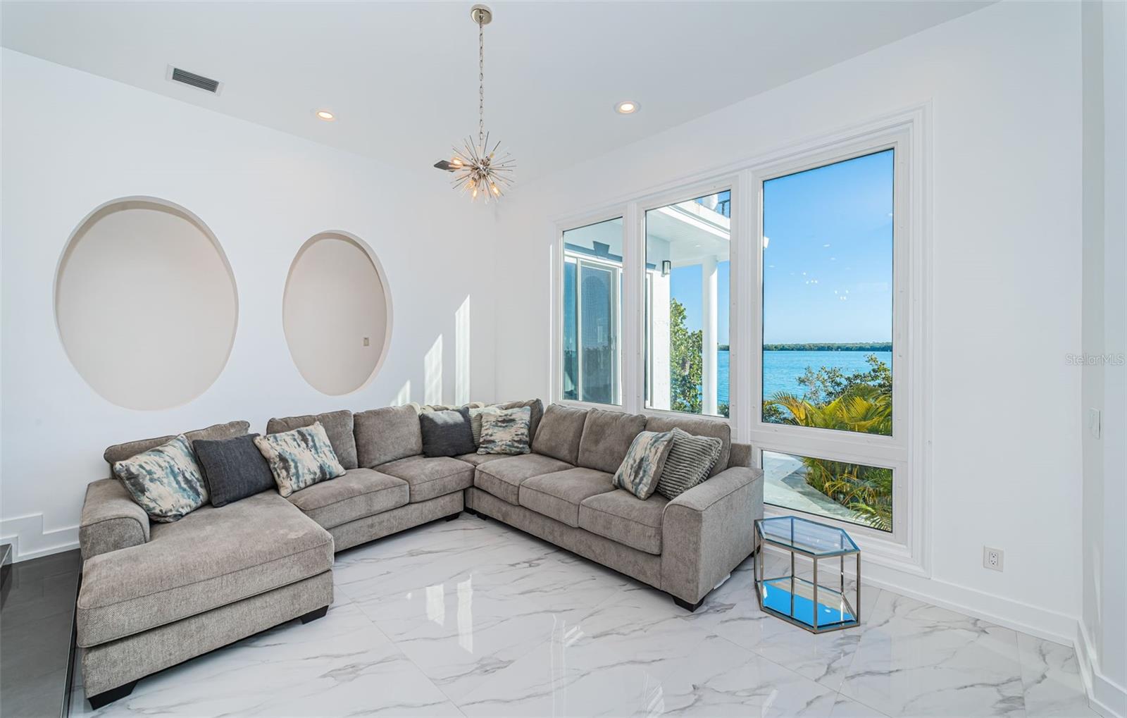 5212 62ND AVE S, ST PETERSBURG, FL — photo 14