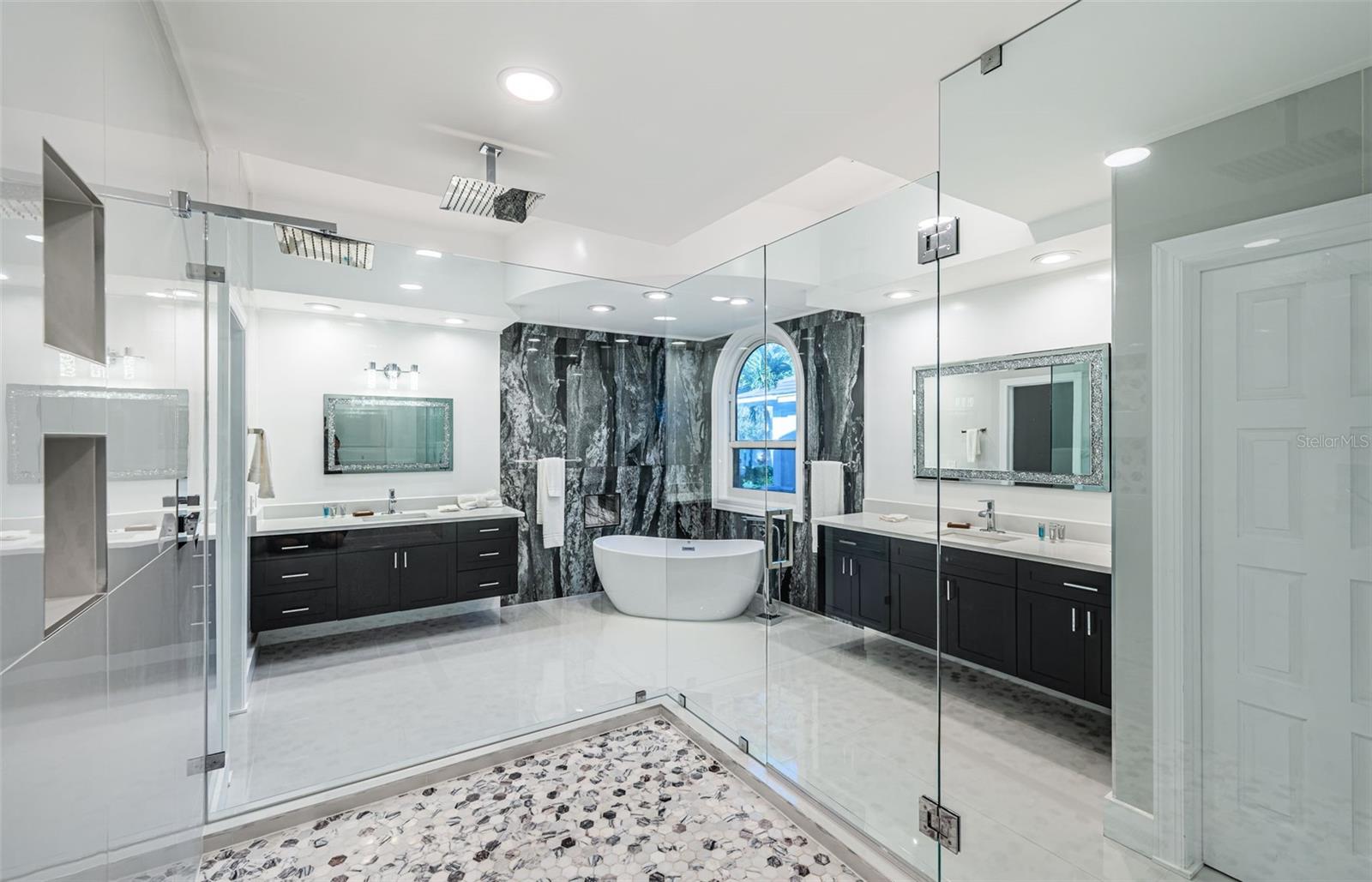 5212 62ND AVE S, ST PETERSBURG, FL — photo 39