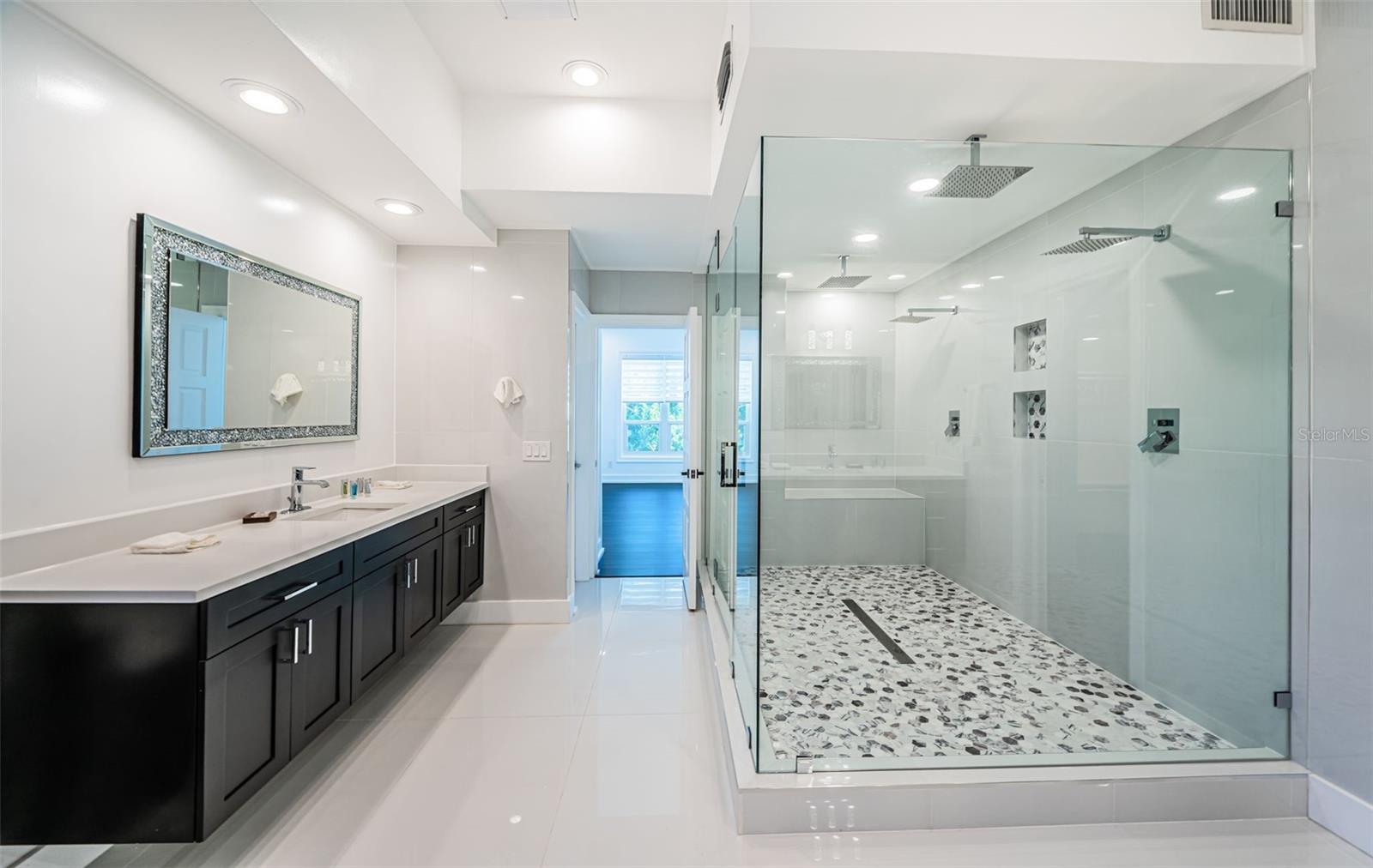 5212 62ND AVE S, ST PETERSBURG, FL — photo 40