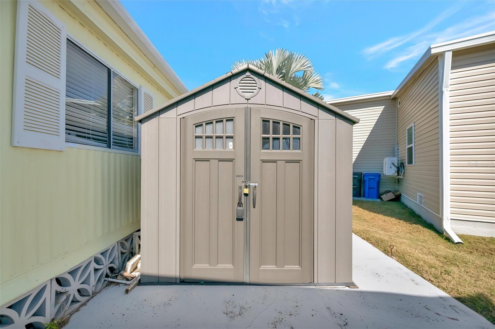 129 E SAINT LUCIA LOOP, APOLLO BEACH, FL — photo 10