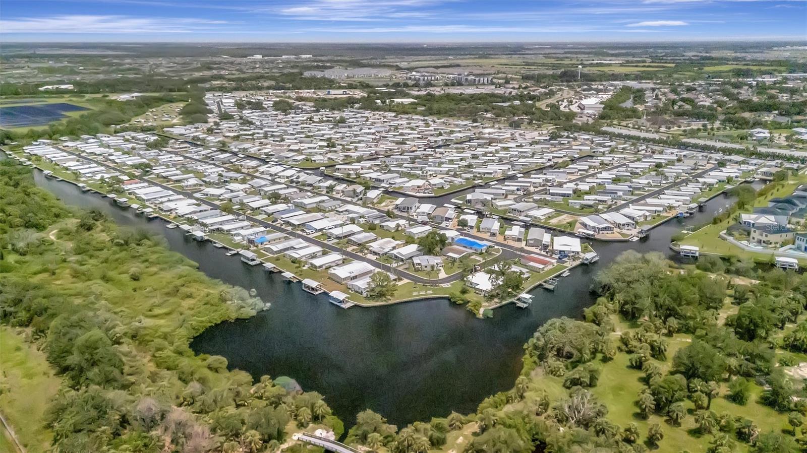 129 E SAINT LUCIA LOOP, APOLLO BEACH, FL — photo 38