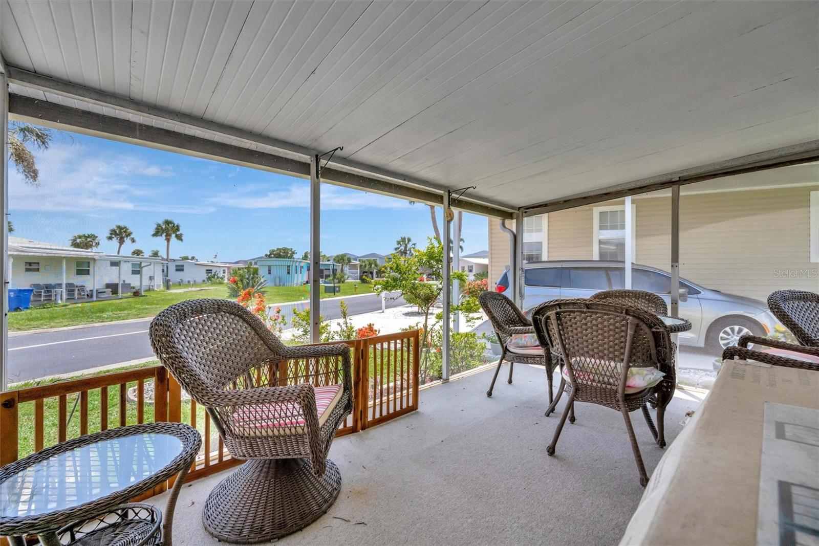 129 E SAINT LUCIA LOOP, APOLLO BEACH, FL — photo 40