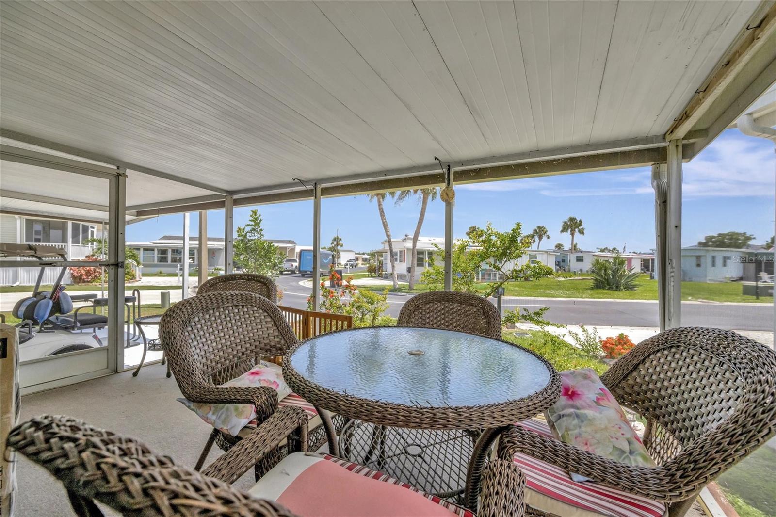 129 E SAINT LUCIA LOOP, APOLLO BEACH, FL — photo 41