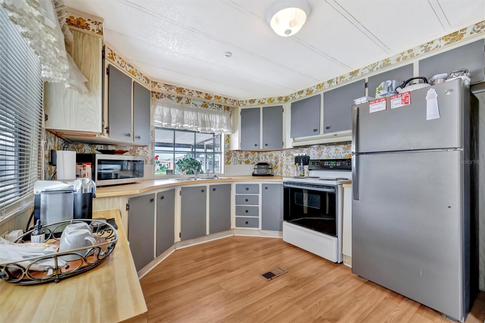 129 E SAINT LUCIA LOOP, APOLLO BEACH, FL — photo 47