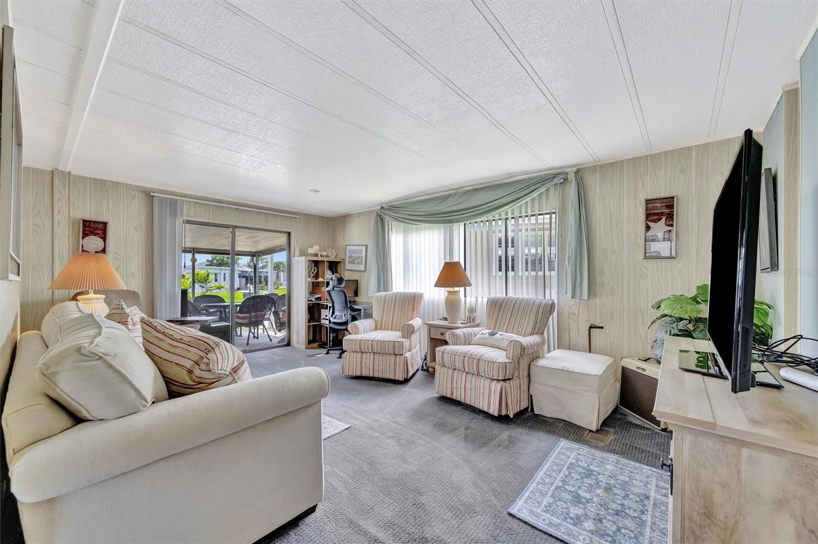 129 E SAINT LUCIA LOOP, APOLLO BEACH, FL — photo 51