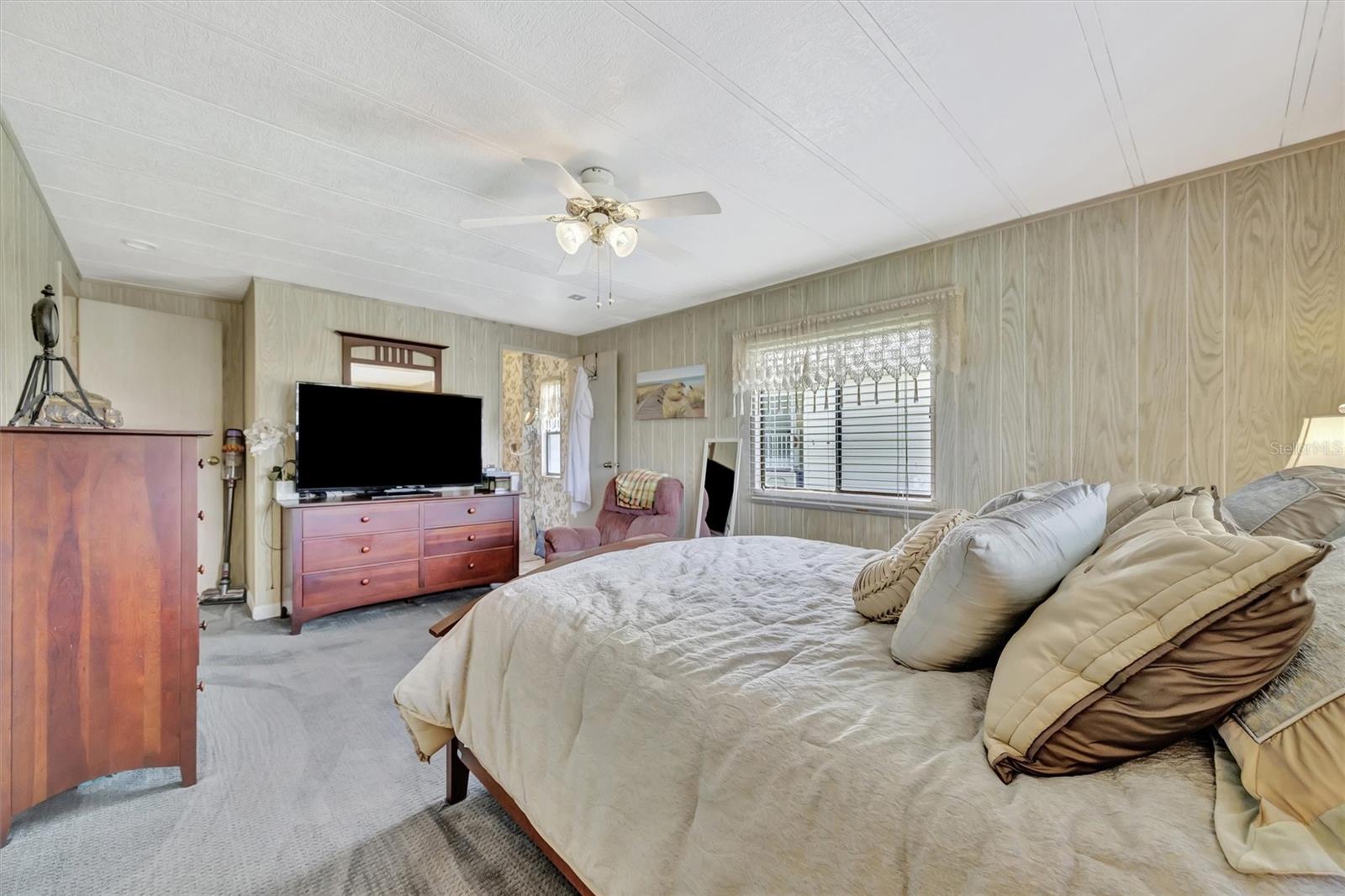 129 E SAINT LUCIA LOOP, APOLLO BEACH, FL — photo 60