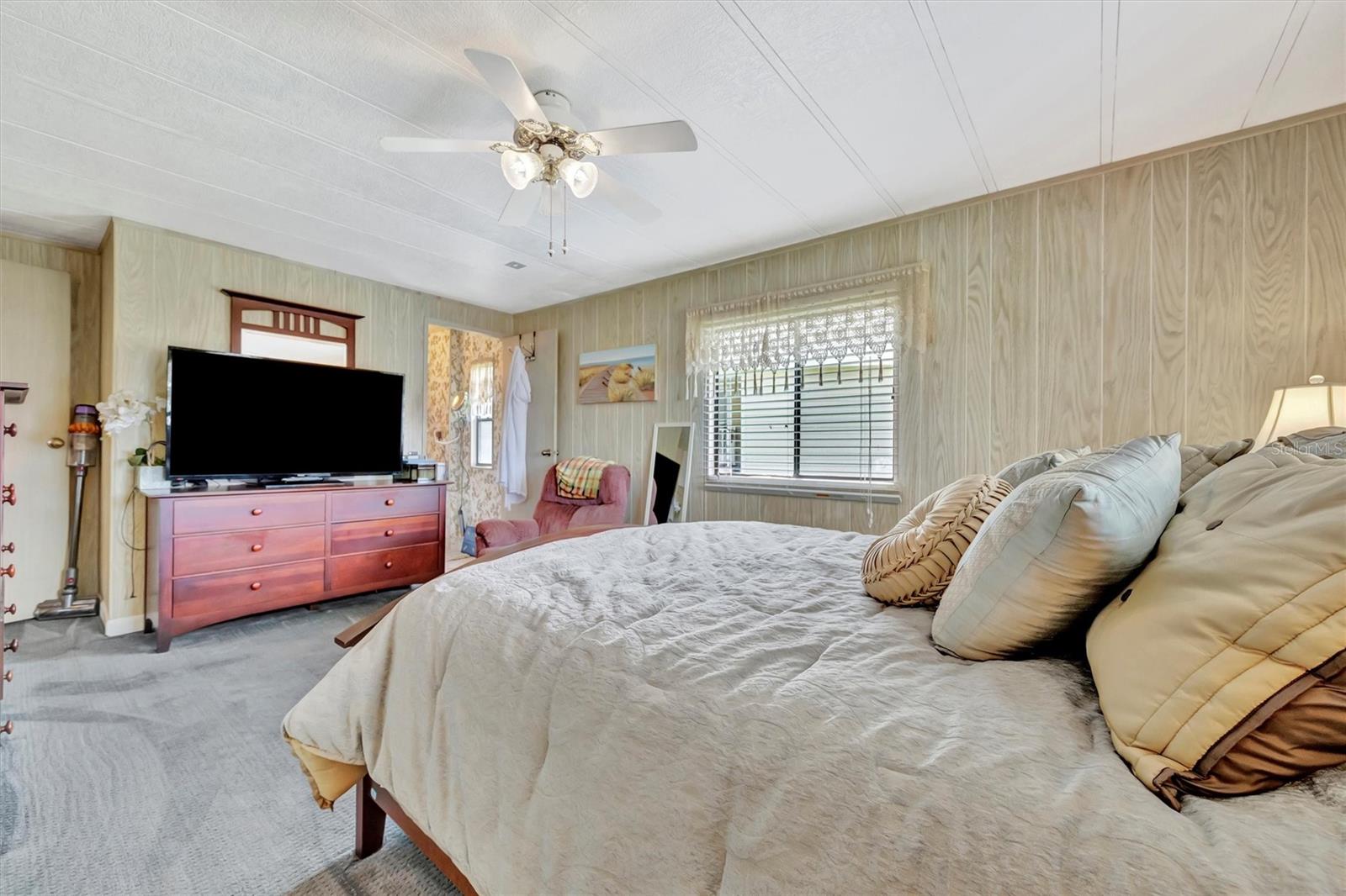 129 E SAINT LUCIA LOOP, APOLLO BEACH, FL — photo 61