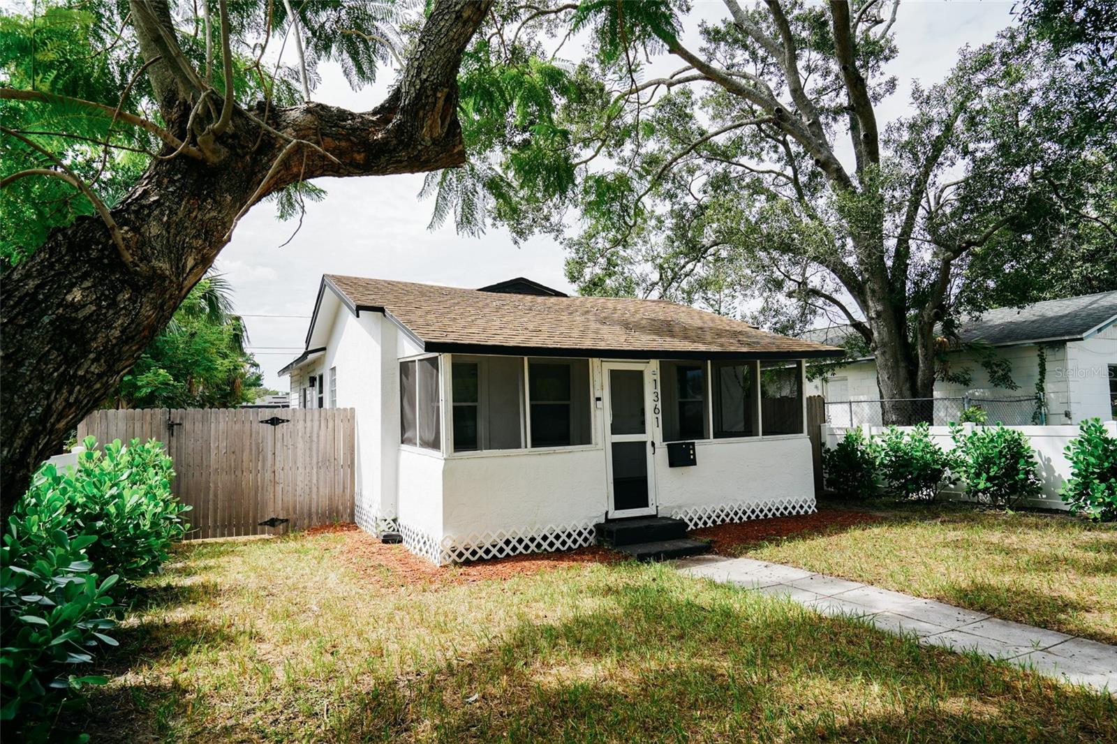 1361 29TH ST S, ST PETERSBURG, FL — photo 3