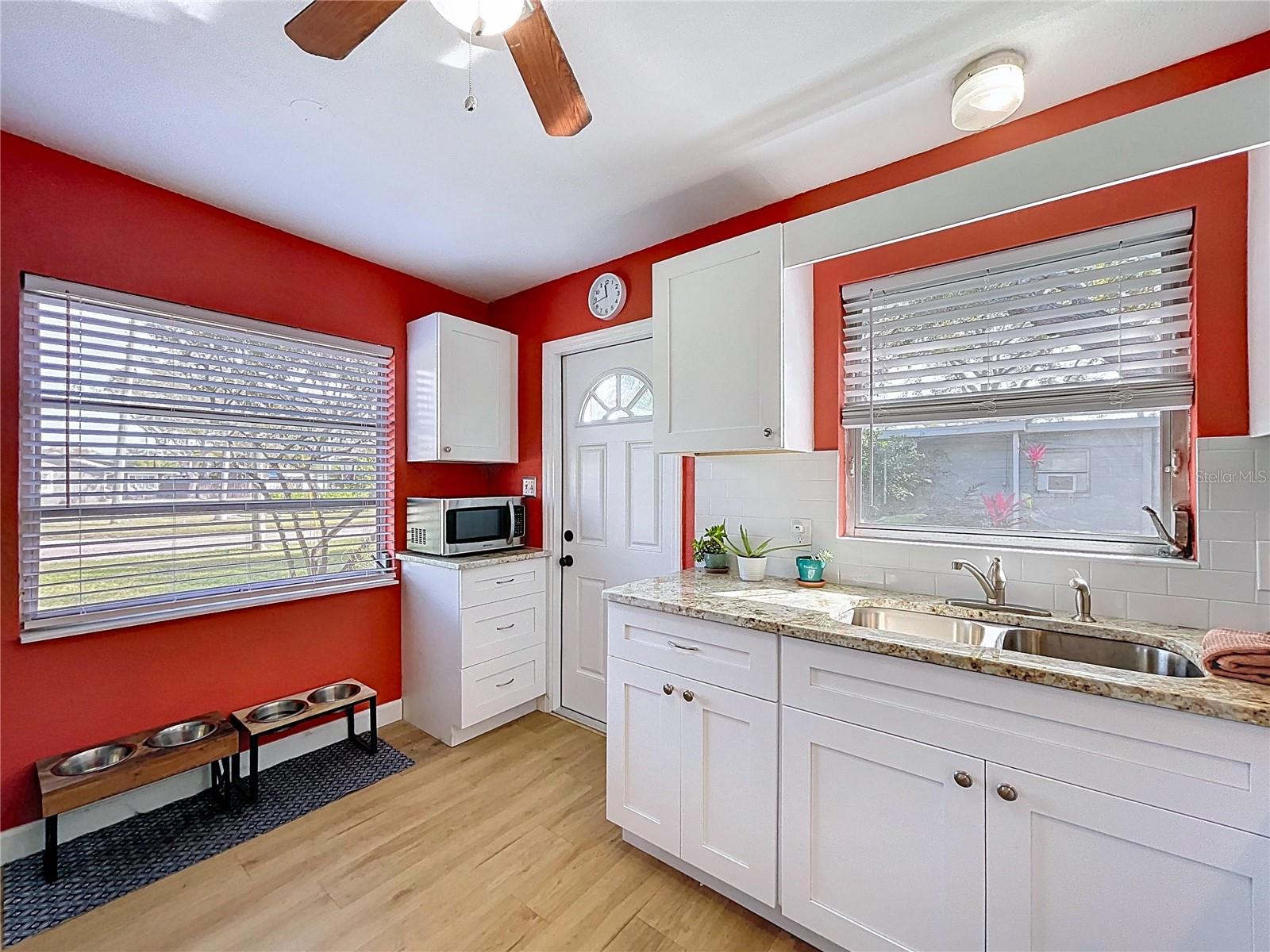 4042 ARKANSAS AVE NE, ST PETERSBURG, FL — photo 7