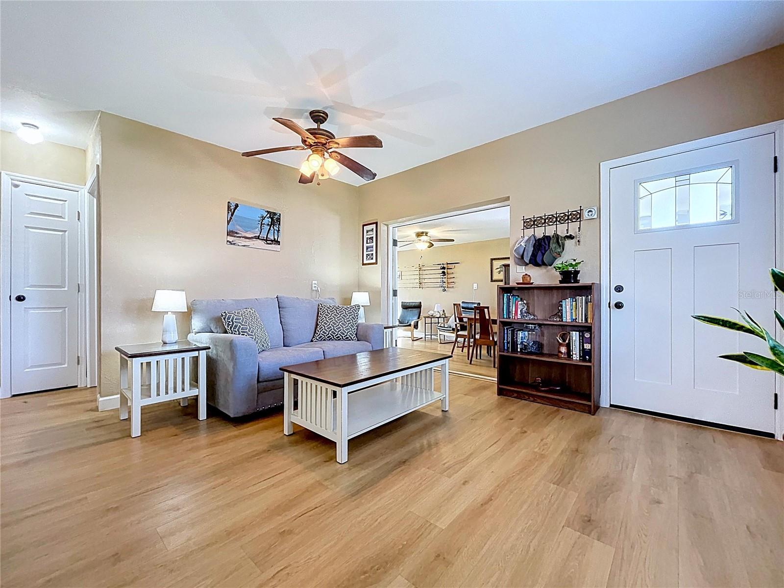 4042 ARKANSAS AVE NE, ST PETERSBURG, FL — photo 12