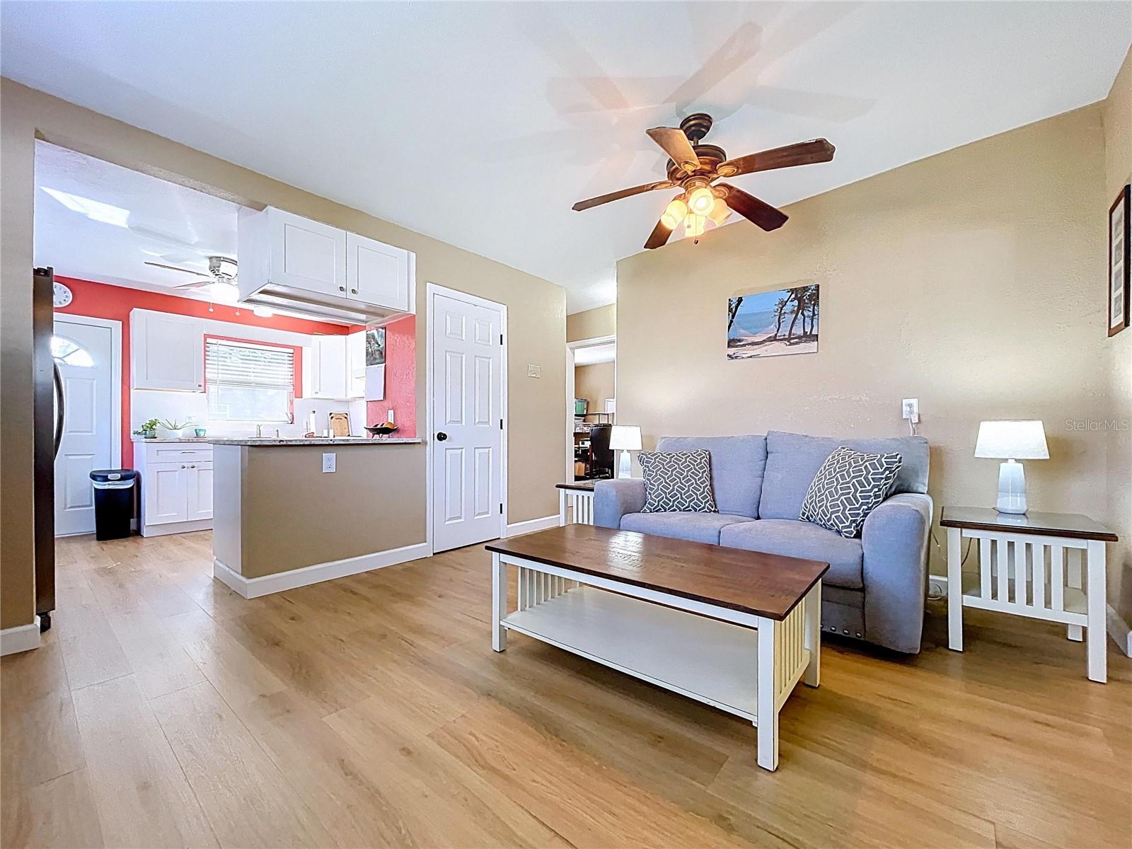 4042 ARKANSAS AVE NE, ST PETERSBURG, FL — photo 15