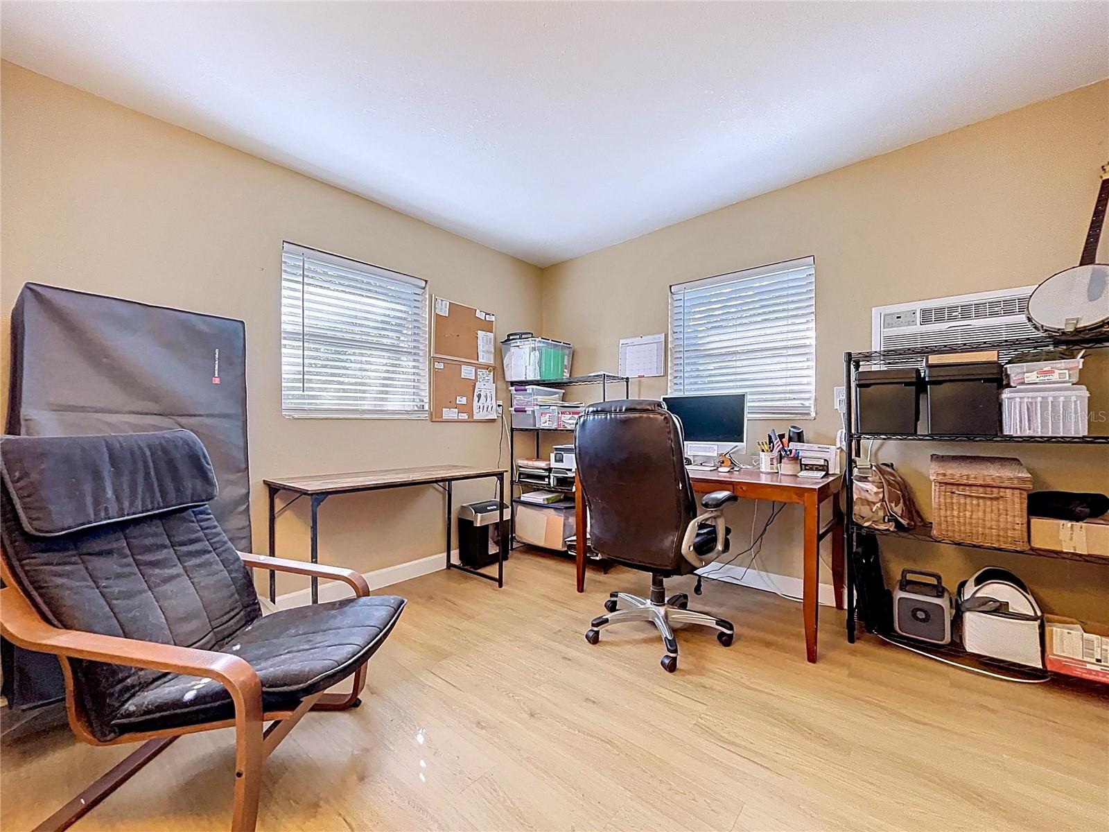 4042 ARKANSAS AVE NE, ST PETERSBURG, FL — photo 28