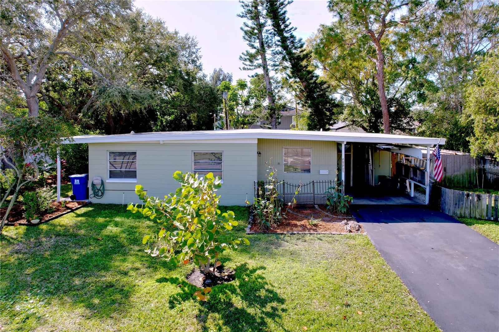 4042 ARKANSAS AVE NE, ST PETERSBURG, FL